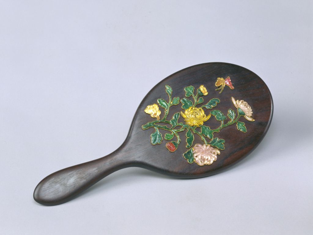 图片[2]-Hardwood golden cauliflower orchid chrysanthemum handle mirror-China Archive